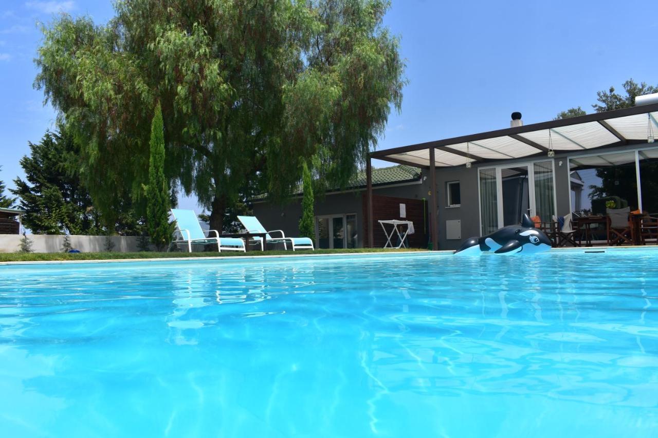 Pool Guesthouse Corinth Exterior photo